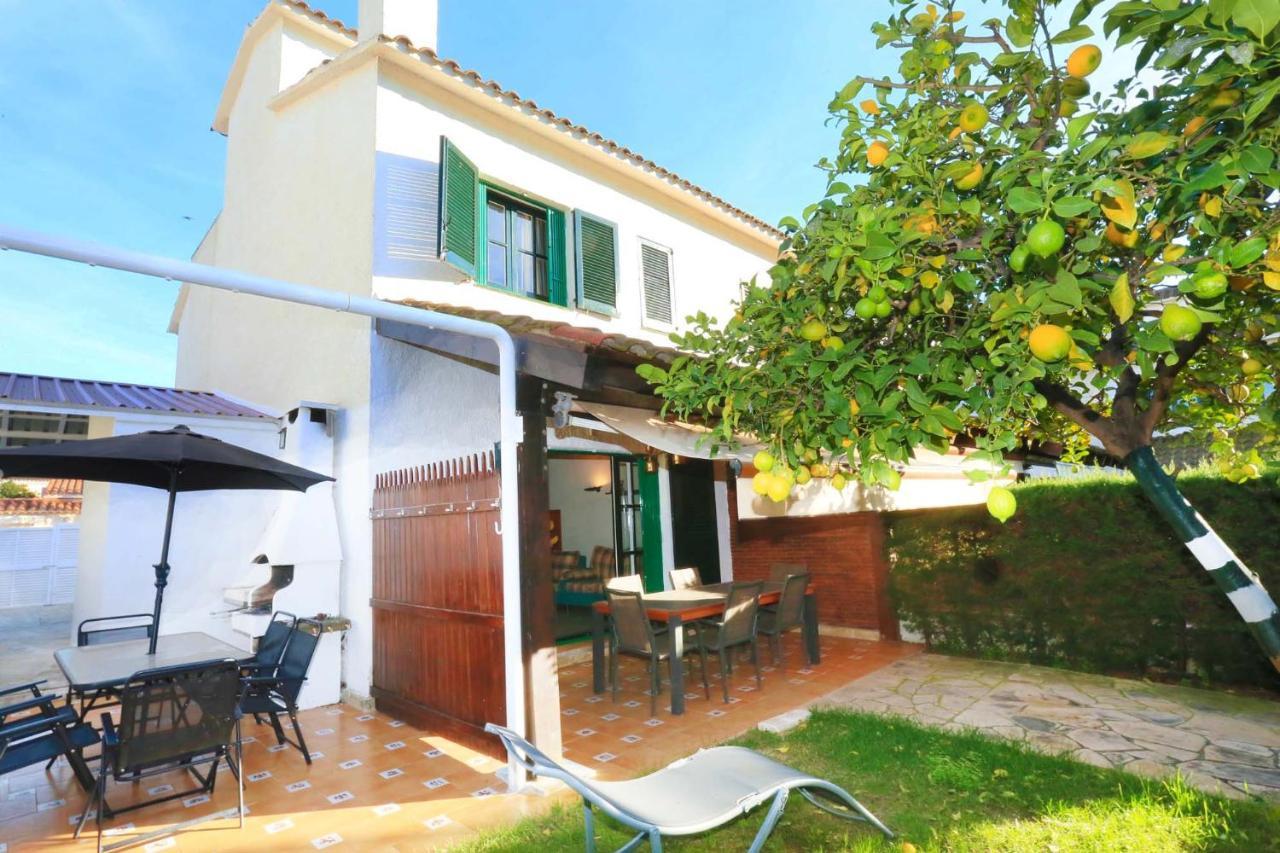 Calderon De La Barca - Only Families Villa Cambrils Bagian luar foto