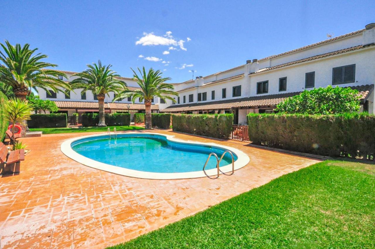 Calderon De La Barca - Only Families Villa Cambrils Bagian luar foto