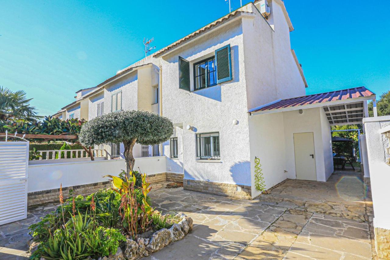 Calderon De La Barca - Only Families Villa Cambrils Bagian luar foto