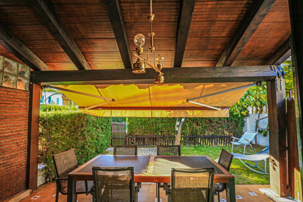 Calderon De La Barca - Only Families Villa Cambrils Bagian luar foto