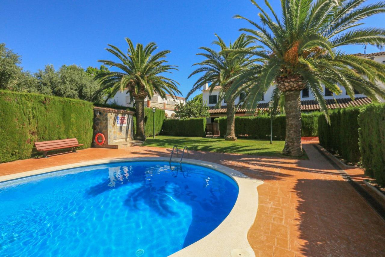 Calderon De La Barca - Only Families Villa Cambrils Bagian luar foto