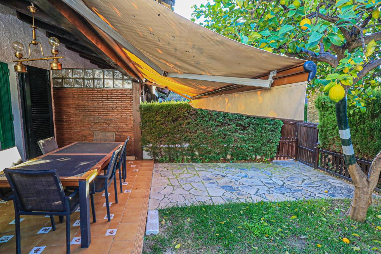 Calderon De La Barca - Only Families Villa Cambrils Bagian luar foto