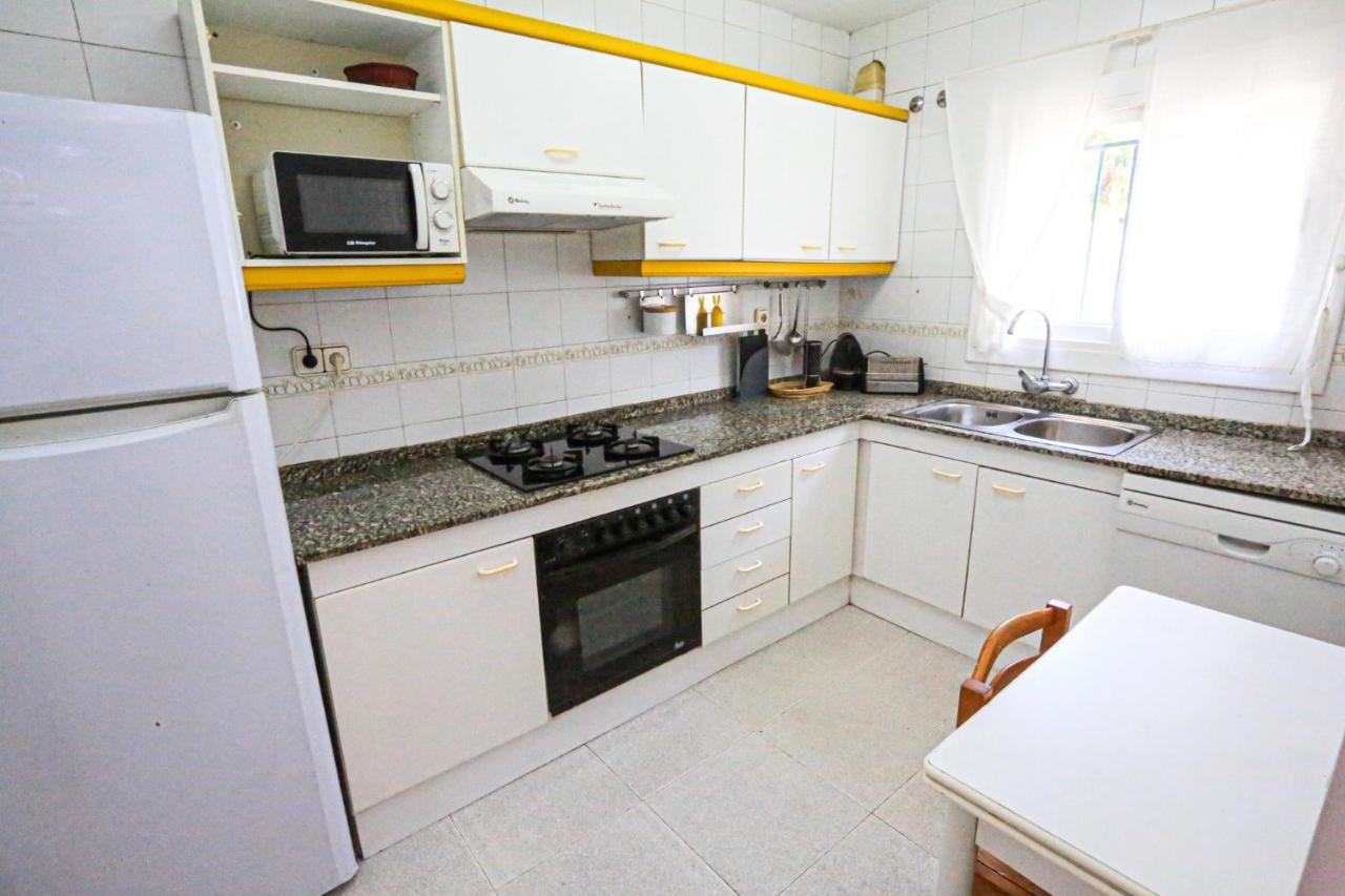 Calderon De La Barca - Only Families Villa Cambrils Bagian luar foto